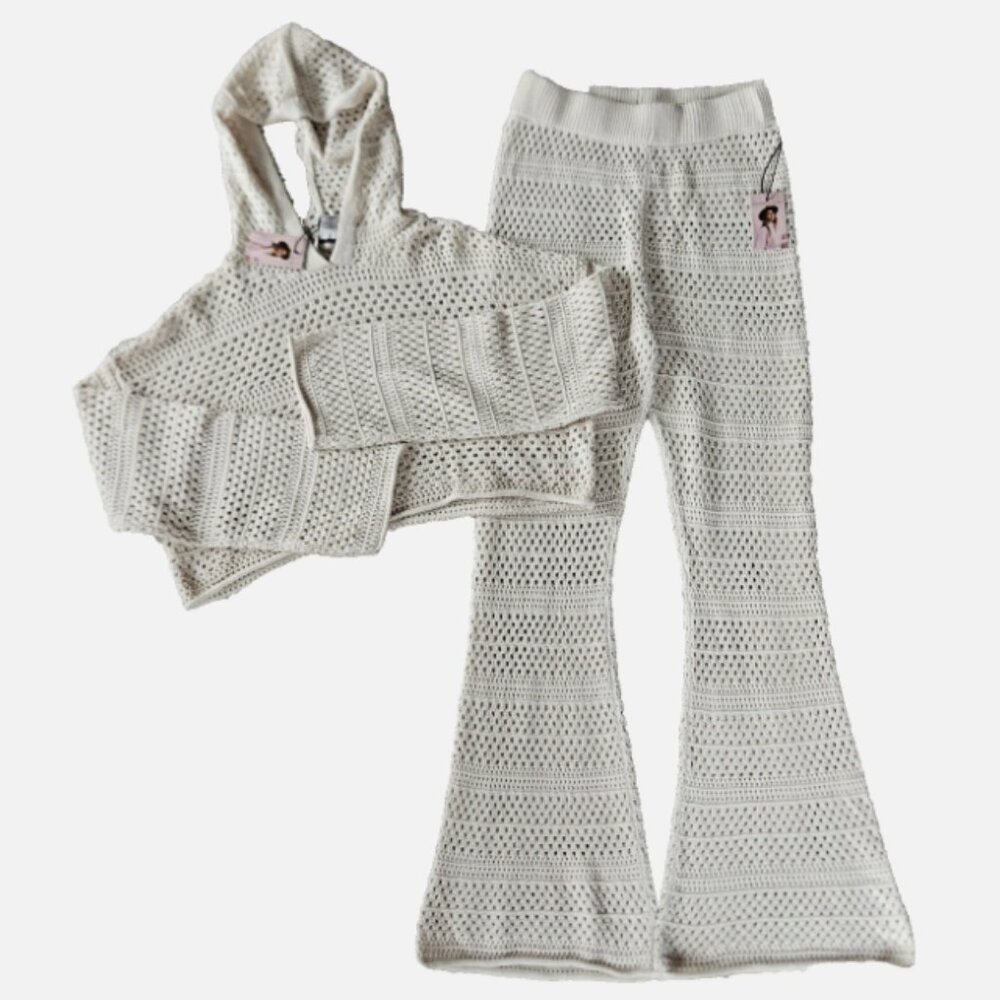 Sincerely Jules Women 2 Pc Cream Size M Crocheted Hood Sweater & Flare Pant New